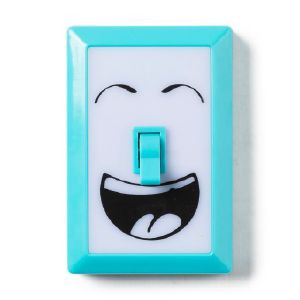 Nachtlampje gezicht met knop - diverse kleuren 