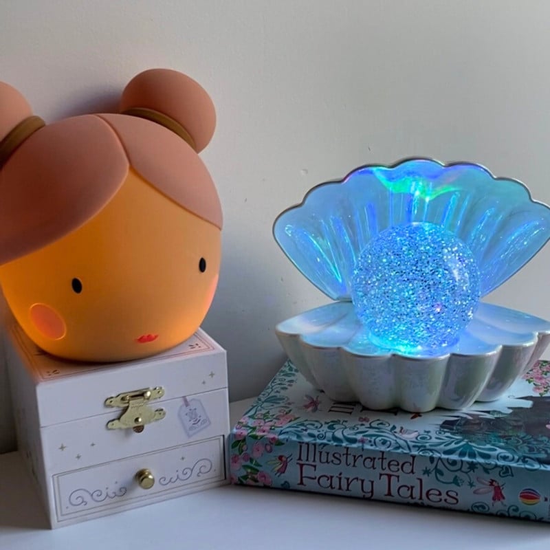 Schelp met glitter parel - wit - 17x15x12 cm