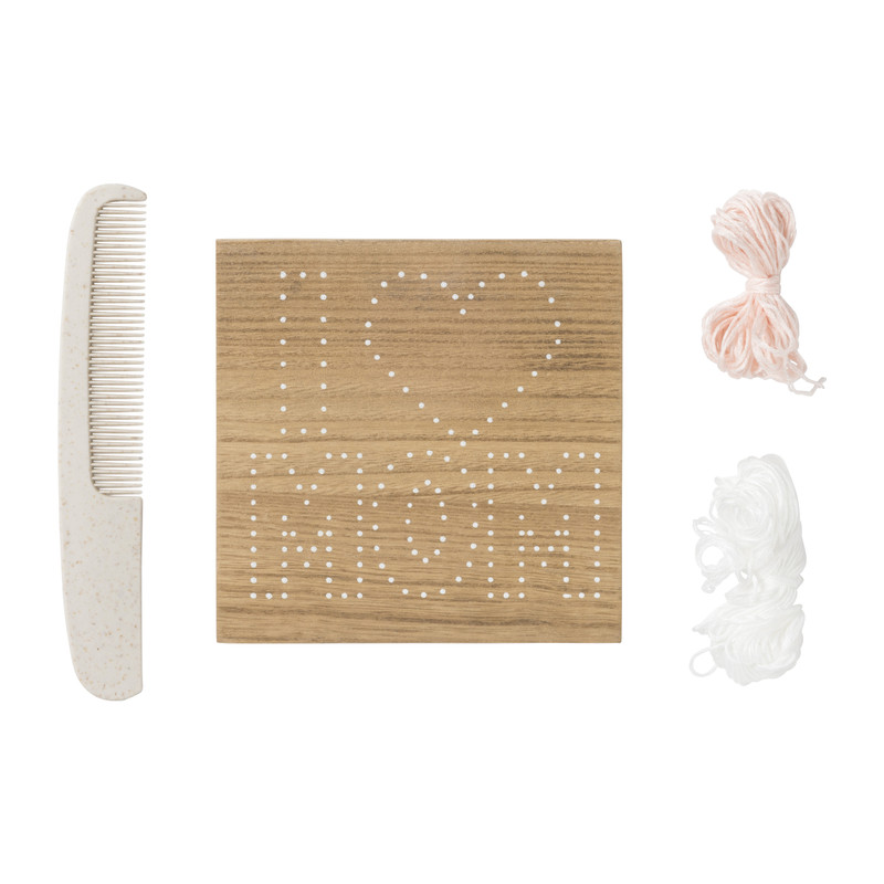 String art I love mom Xenos