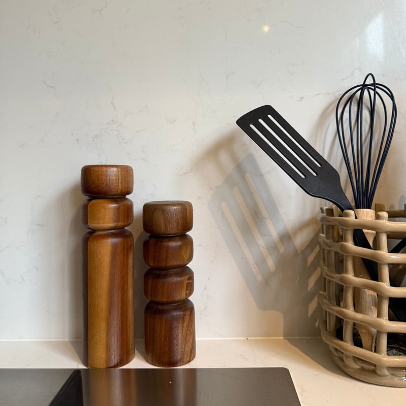 Peper- of zoutmolen - bruin - ø6x22 cm