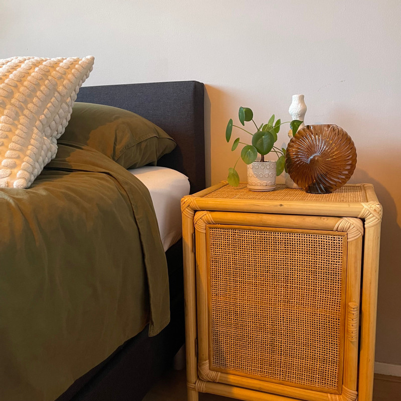 Nachtkastje Bali met deurtje - rotan - naturel - 60x46x35 cm