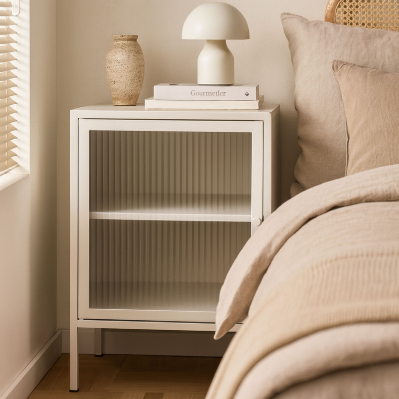 Nachtkastje Luca met geribbeld glazen deurtje - offwhite - 55.5x40x32 cm