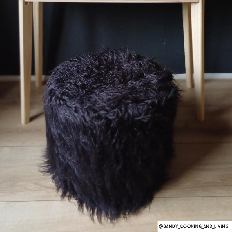 Poef fluffy - zwart - 38x42x42 cm