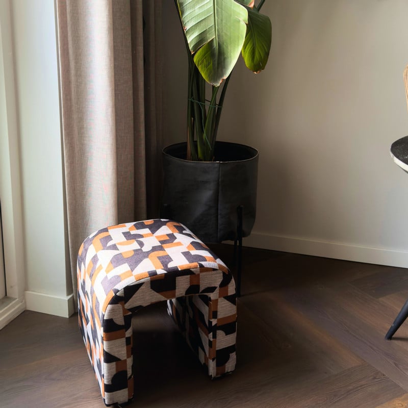 Poef grafisch - zwart/beige - 37x37x36 cm