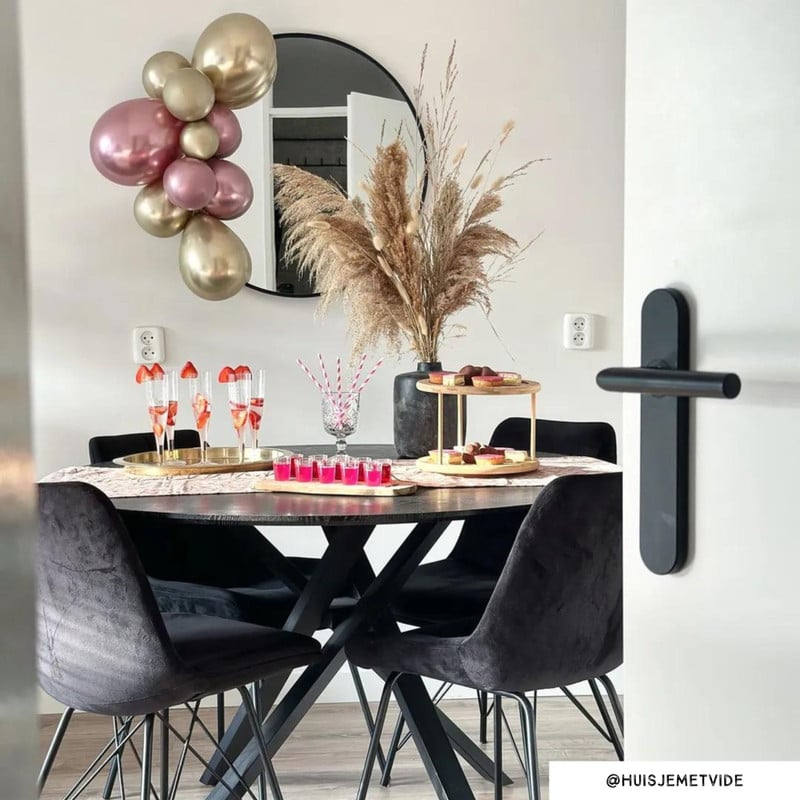 Eetkamerstoel velvet - zwart - 79x50x44 cm