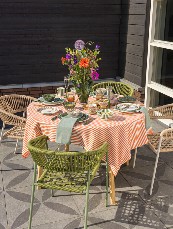 Gezellig buiten tafelen